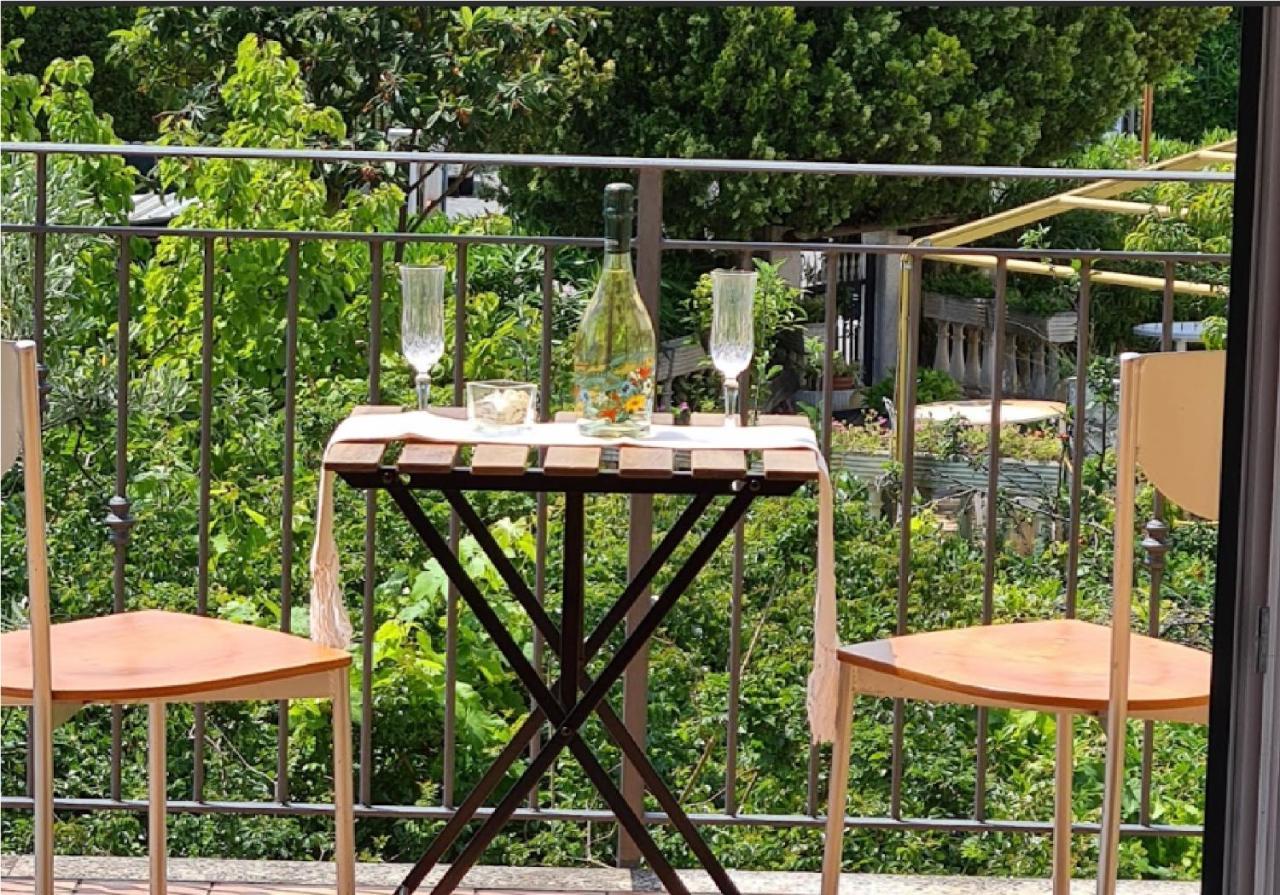 La Terrazza Sui Limoni - Suite Degli Ospiti - Mare, Escursioni A Piedi O Bike, Falesie Per Arrampicate Cisano sul Neva エクステリア 写真