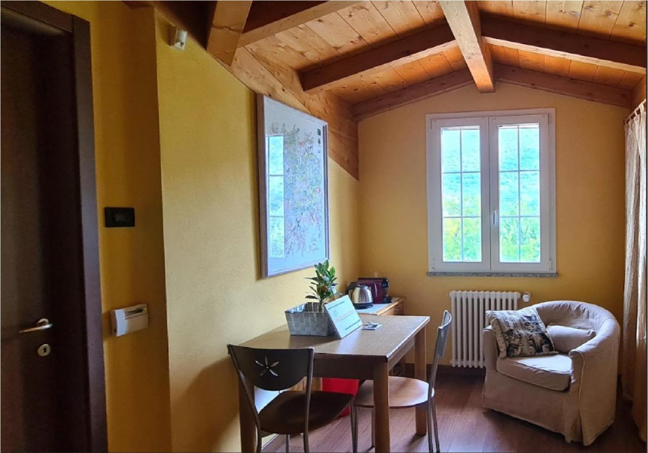 La Terrazza Sui Limoni - Suite Degli Ospiti - Mare, Escursioni A Piedi O Bike, Falesie Per Arrampicate Cisano sul Neva エクステリア 写真